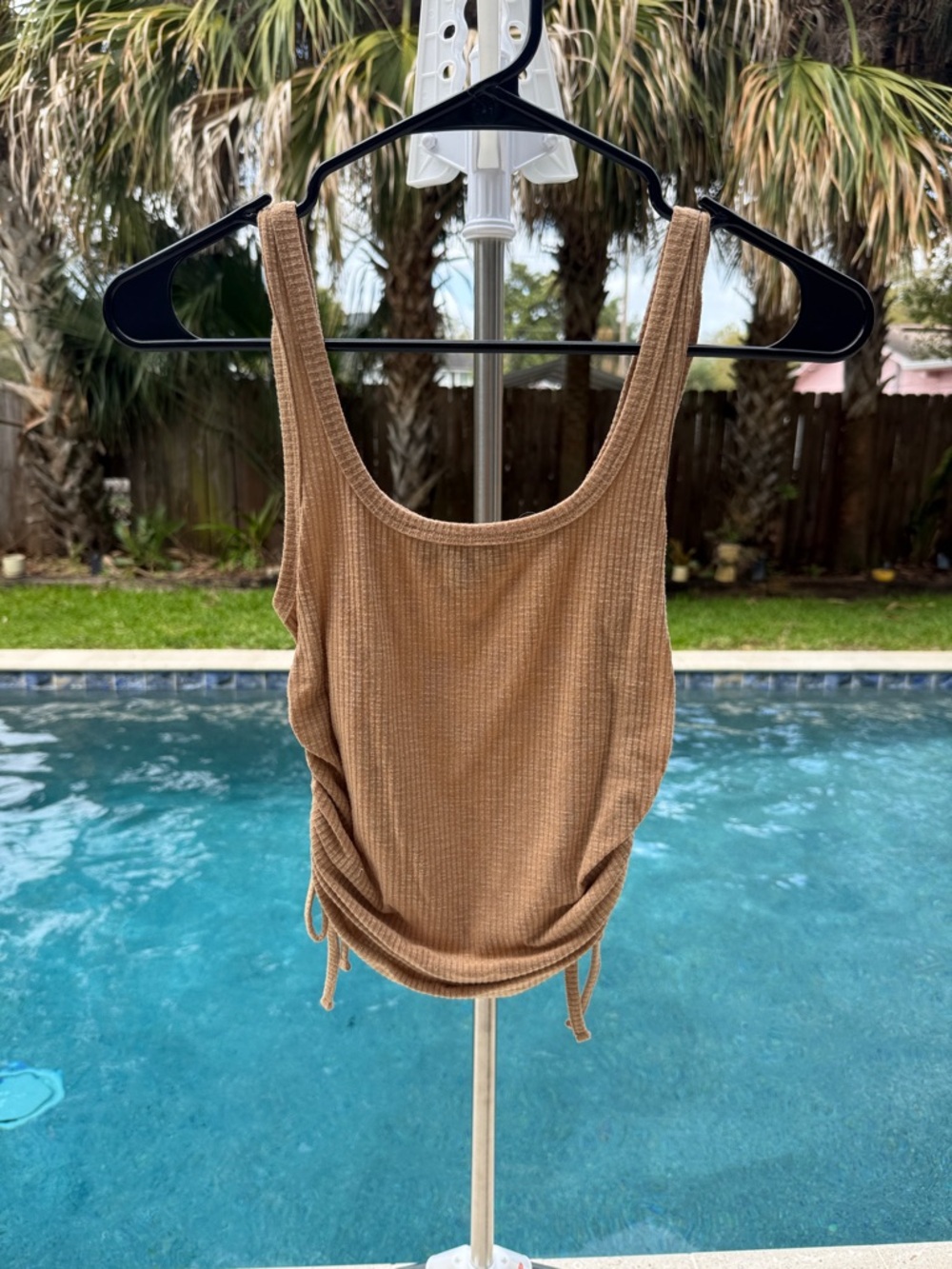Women’s Ribbed Tank Top in Tan Size Small